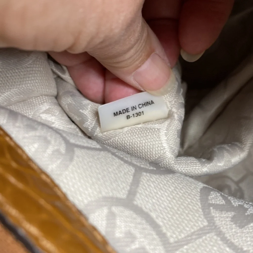 Michael Kors Sutter Canvas Animal Print Tote NEW NWT - Picture 16 of 16